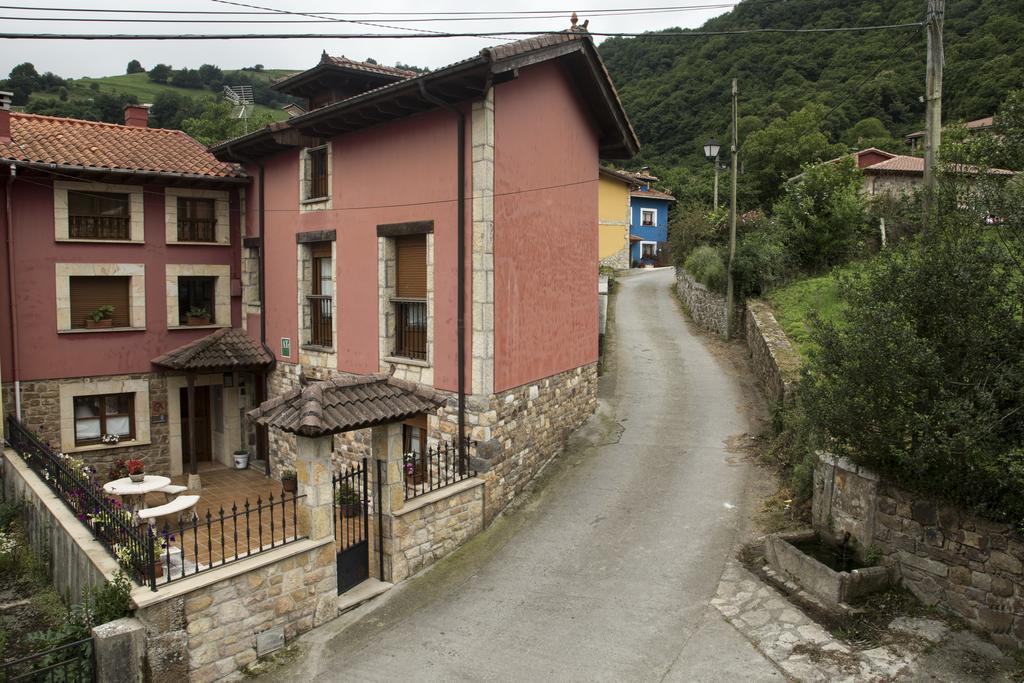 Apartamentos La Regoria アレナス・デ・カブラレス エクステリア 写真